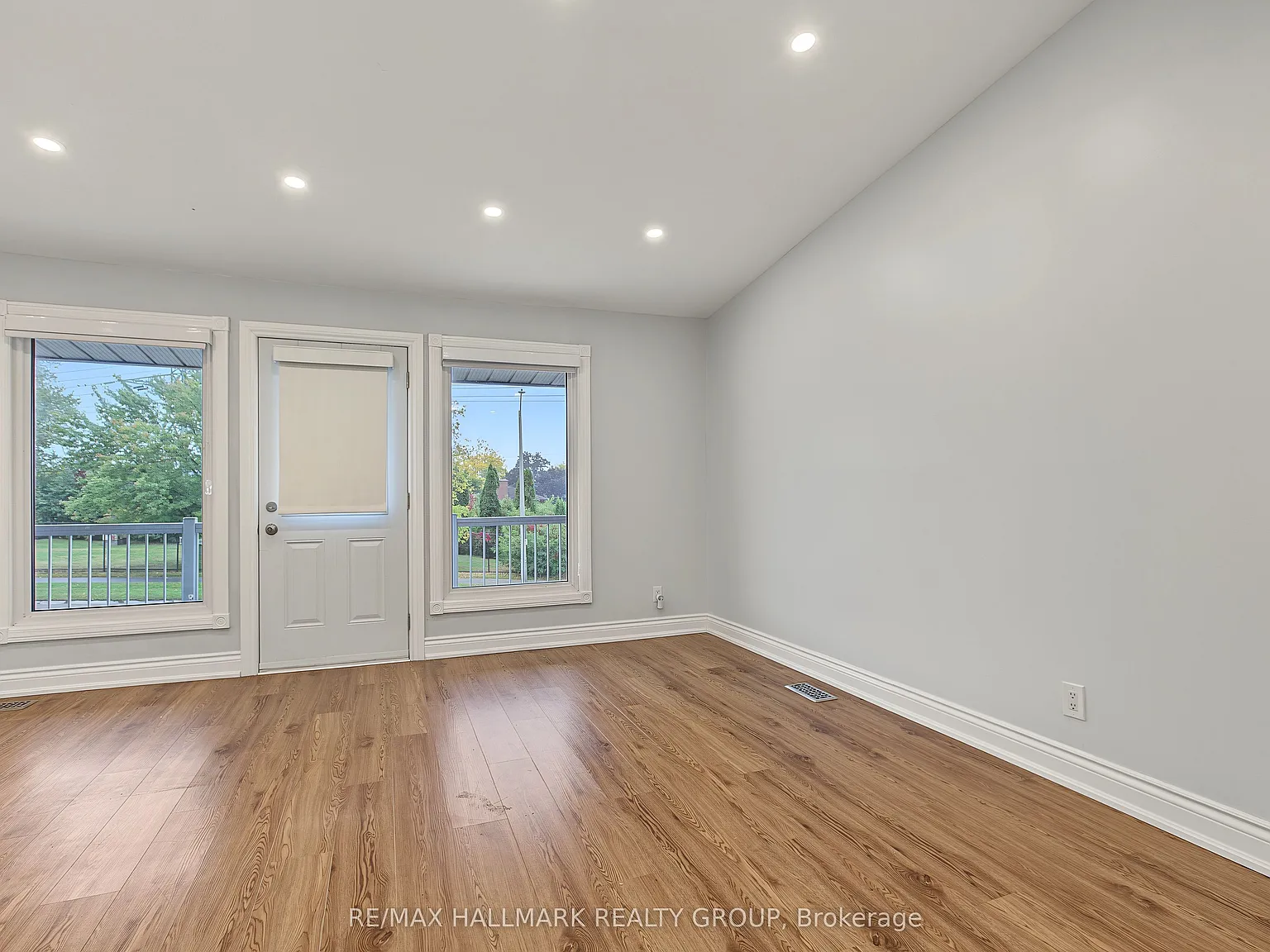 3 bed, $2,480 — Photo 4