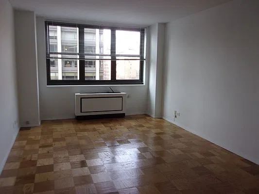 Rented by Carlyle Property Management | media 3