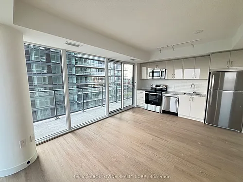 4010 Eglinton Ave W #1215 Photo 1 4010 Eglinton Ave W #1215 Photo 1