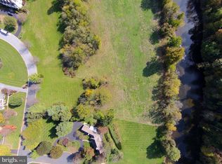 1339 Beaconfield Ln, Lancaster, PA