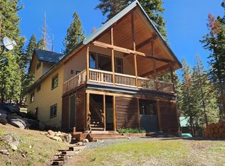 1098 Skyline Dr, Arnold, CA 95223