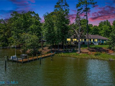 1060 Ocran Rd, White Stone, VA, 22578