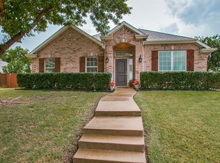7409 High Point Dr, Sachse, TX 75048
