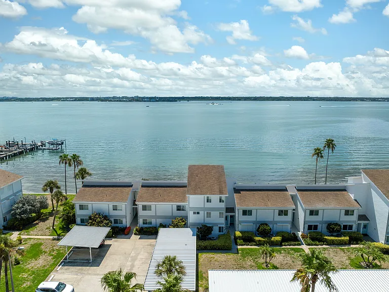 1401 Gulf Blvd #206 — Photo 9