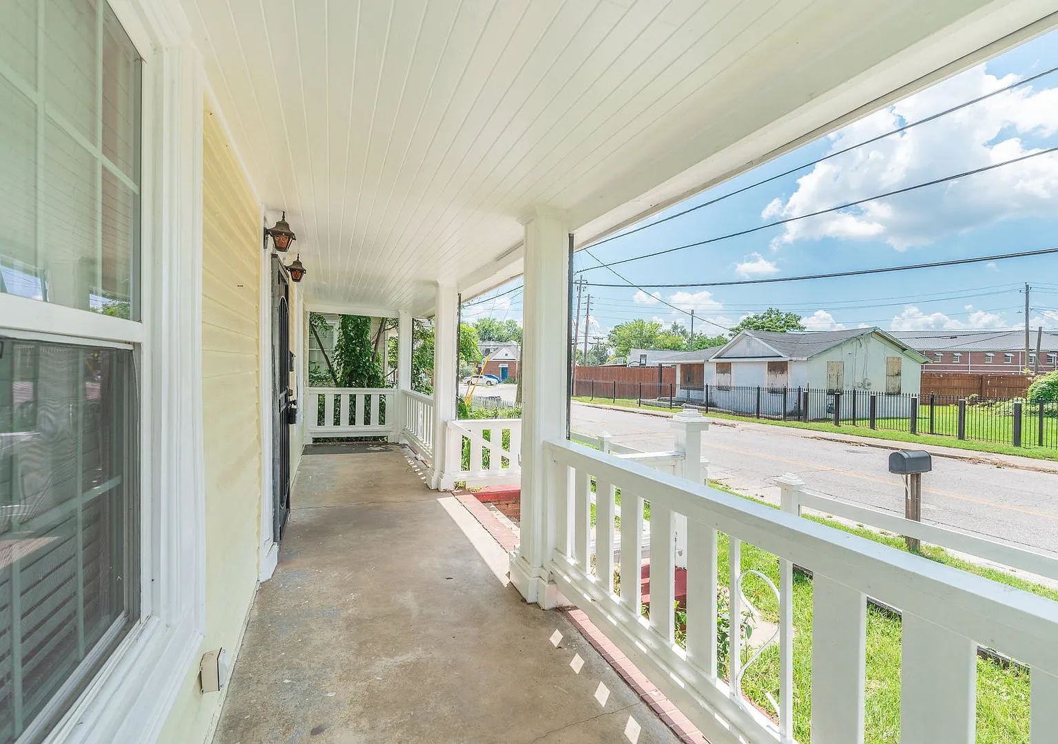 Section 8 Accepted! Welcome To This Beautiful 4-Bedroom, 2-Bathroom Home Located In The Charming ... — Photo 2
