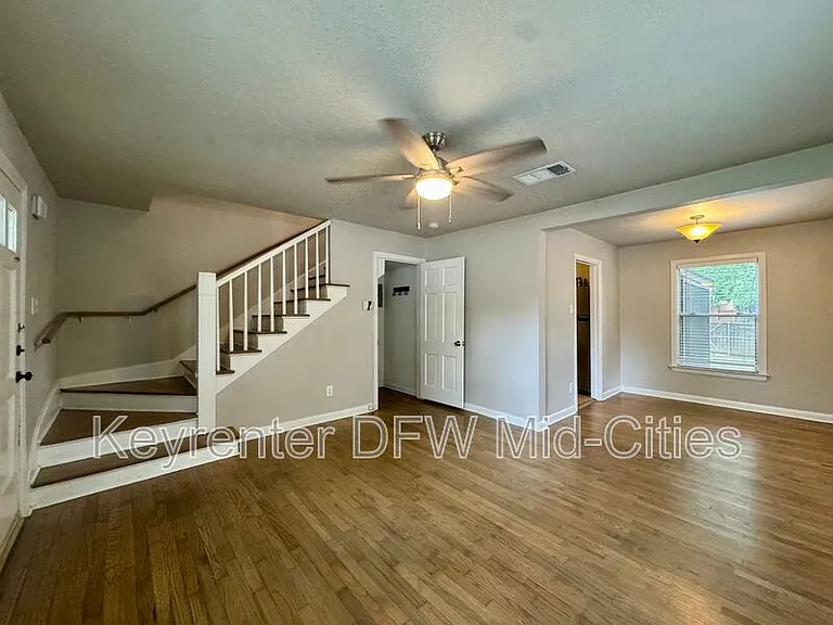 311 N Oak Cliff Blvd — Photo 6