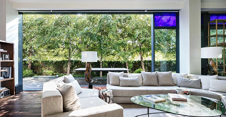 Rented by Compass | media 75