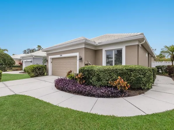 8706 52nd Dr E, Bradenton, FL 34211