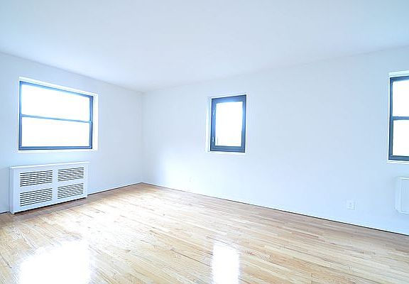 3rd image of 20306 43rd Ave APT 2C