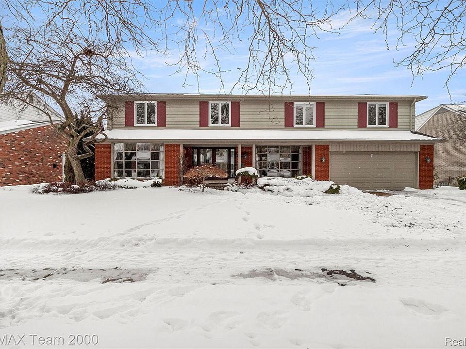 1st image of 741 Briarcliff Dr