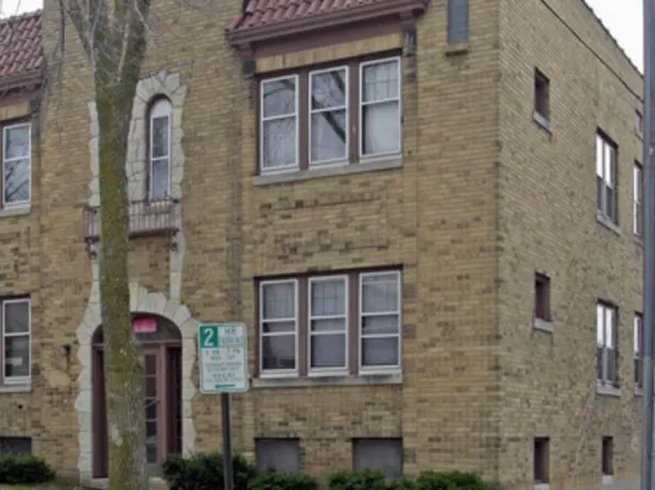 1717 E Beverly Rd #3, Milwaukee, WI 53211