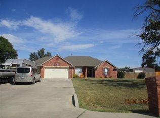 20185 SE 43rd St, Harrah, OK 73045