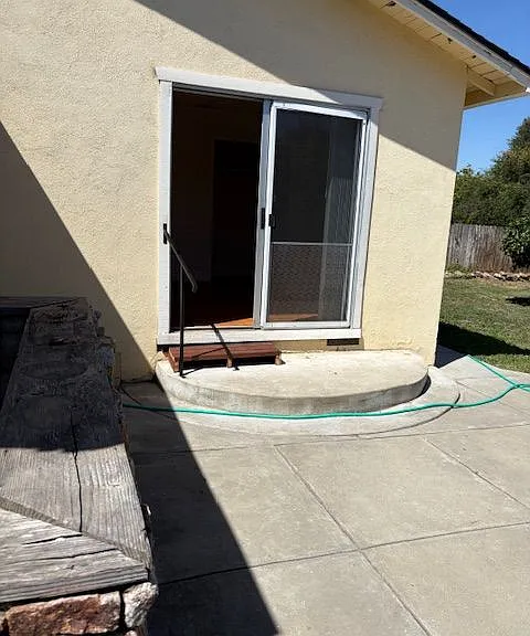 183 E Dana St — Photo 5