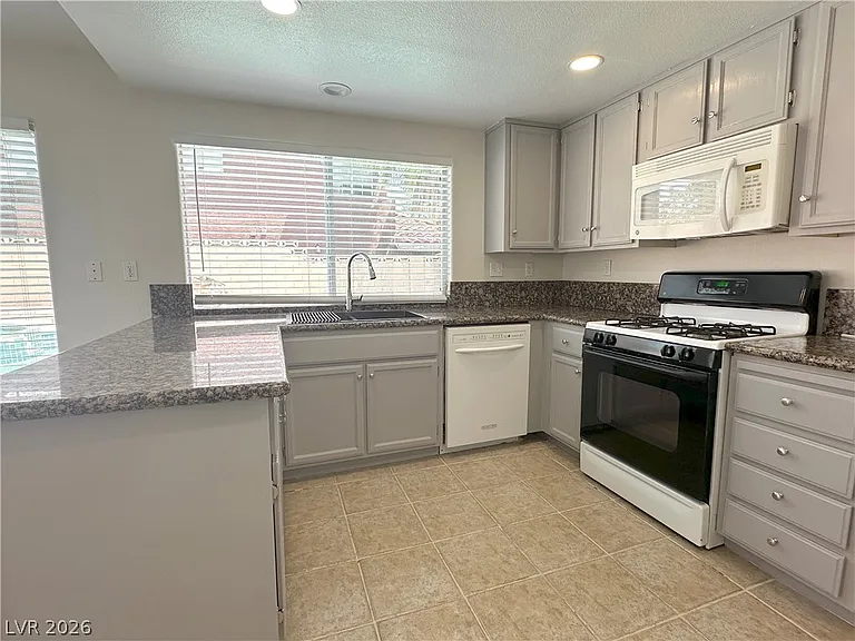 7604 Cruz Bay Ct — Photo 15