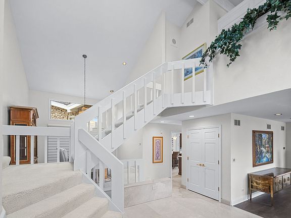 5th image of 1916 Midwest Club Pkwy