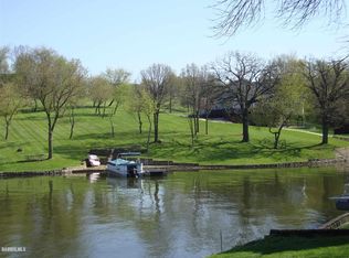 23-33 Berkshire Ct, Lanark, IL 61046