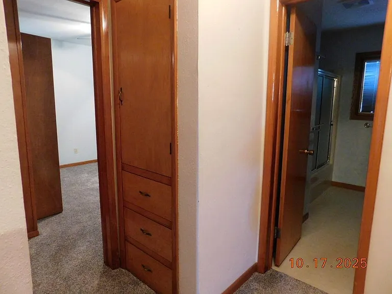 1710 Alpha St — Photo 11
