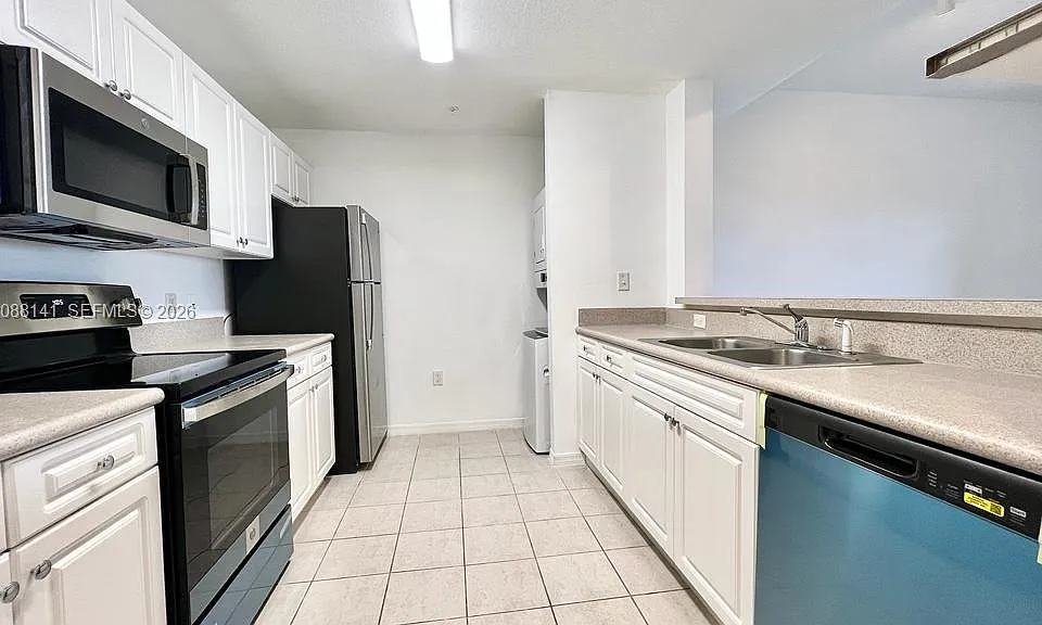 1203 Town Center Dr #415