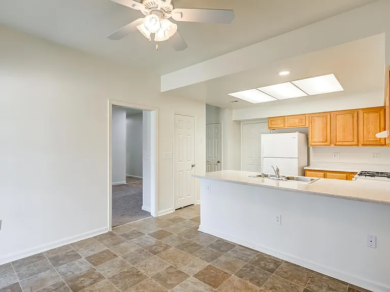 Constellation - Military Housing — Photo 6