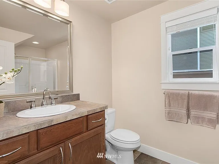 342 218th Pl SE — Photo 7