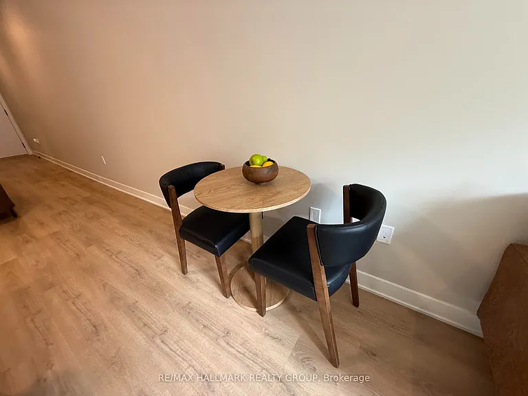275 Carling Ave #306 — Photo 5