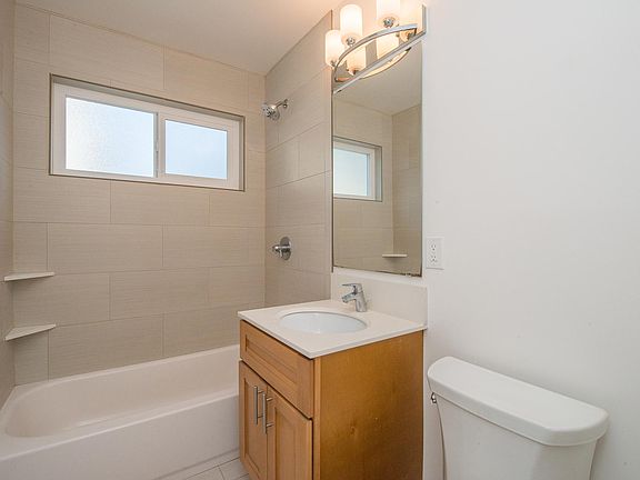 5th image of 257 Elm St APT 1