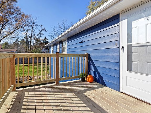 2nd image of 308 Forest Glen Dr