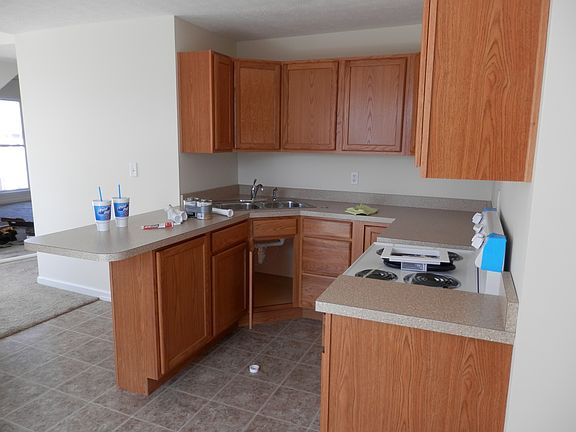 Kitchen from a different angle.