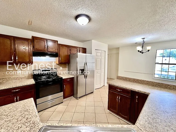 3061 Herscu Way — Photo 5