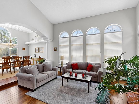 5th image of 12800 Calle Del Oso Pl NE