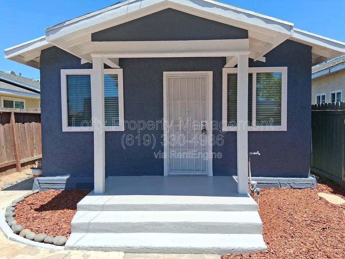Building Photo - 1427 Hoover Ave