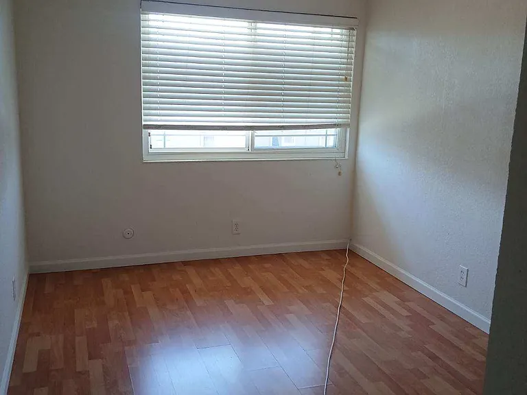 126 E Jamestown St #221 — Photo 11