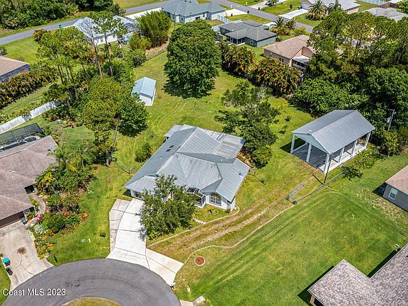 3rd image of 1455 Fee Ct SE