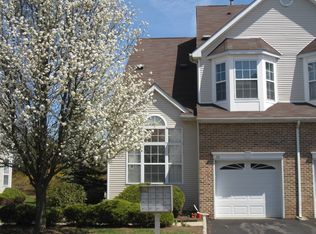 23 Gallop Ln, Somerset, NJ 08873