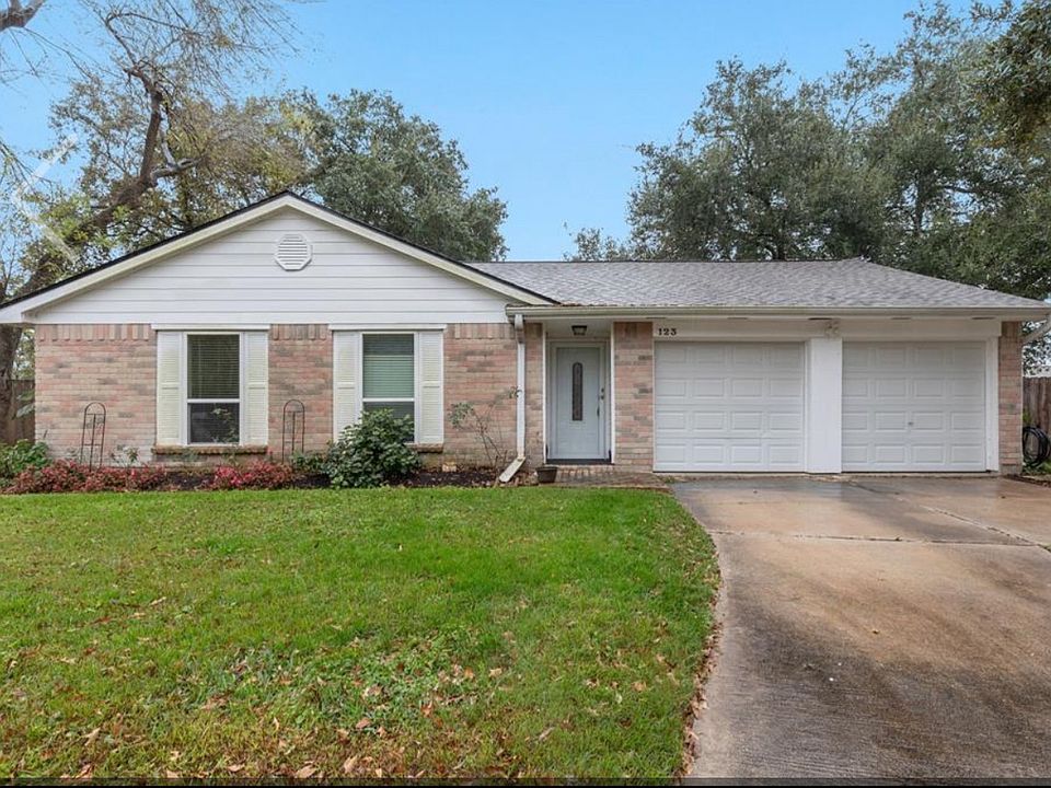 1st image of 123 Woodcrest Dr #1