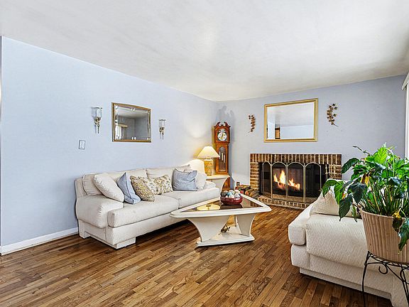 3rd image of 640 O'Brien Dr