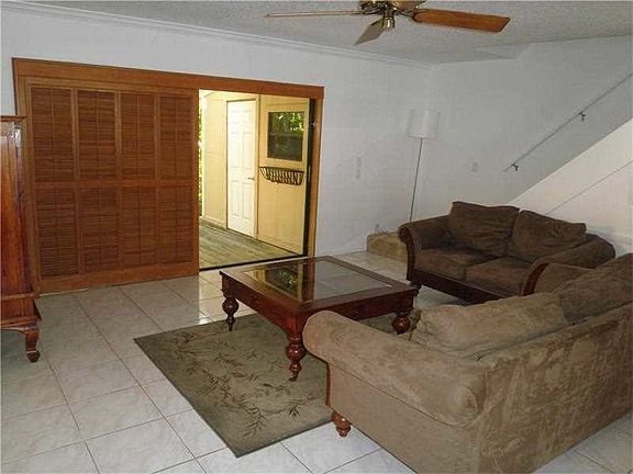 5th image of 1448 SE 15th St APT B