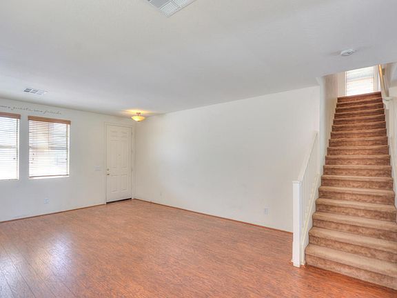4th image of 45586 W Guilder Ave