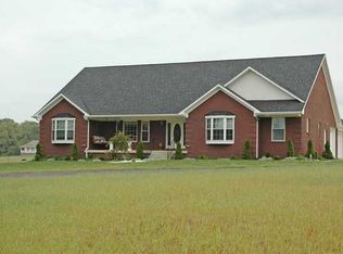 330 Clarks Ln, Shepherdsville, KY 40165