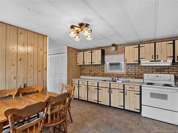 3rd image of 26 Mountain View Pl