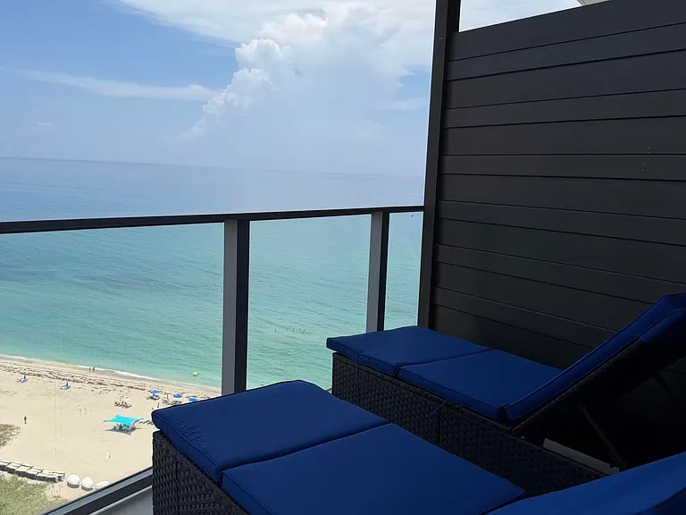 3100 N Ocean Dr #H-1801 — Photo 2