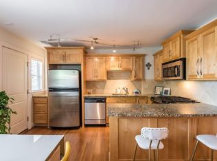 412 E 41st St APT 2E, Kansas City, MO 64110