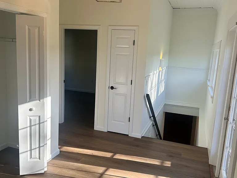 110 Main St #2 — Photo 11