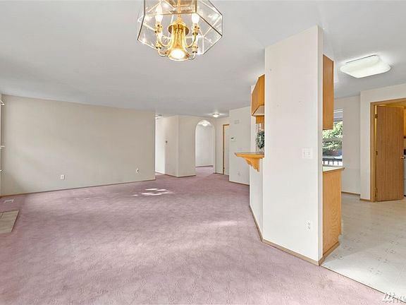 5th image of 15125 178th Ave SE