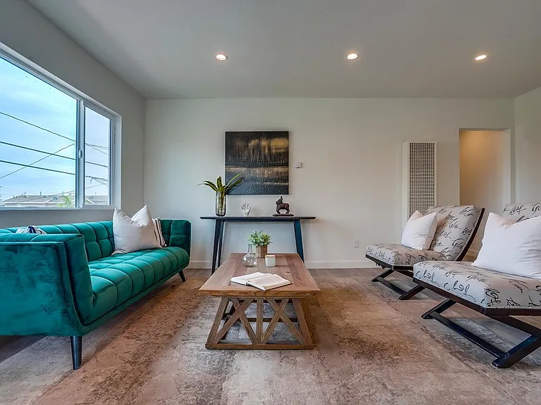 11853 Manor Dr — Photo 5