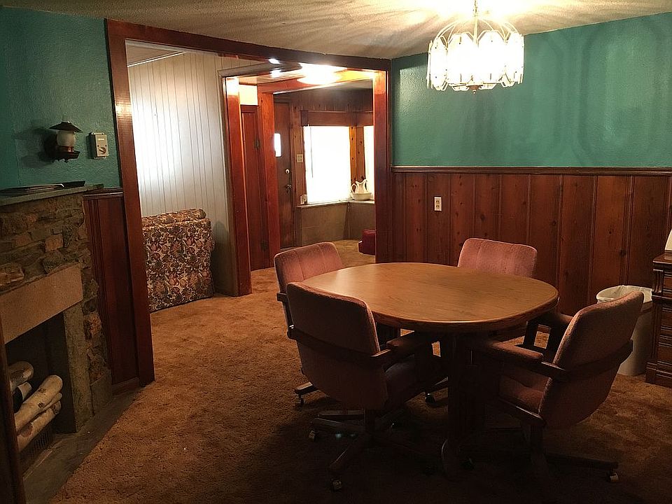1st image of 216 E Barnes Ave