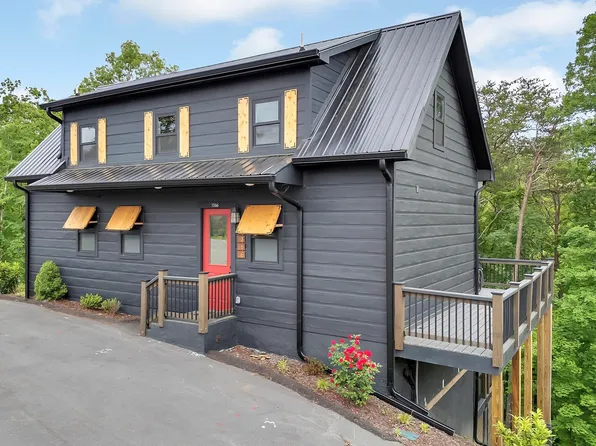 1366 Haven Ln, Sevierville, TN 37876