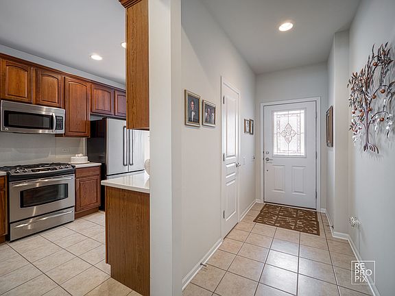 4th image of 13353 Bluebird Ln