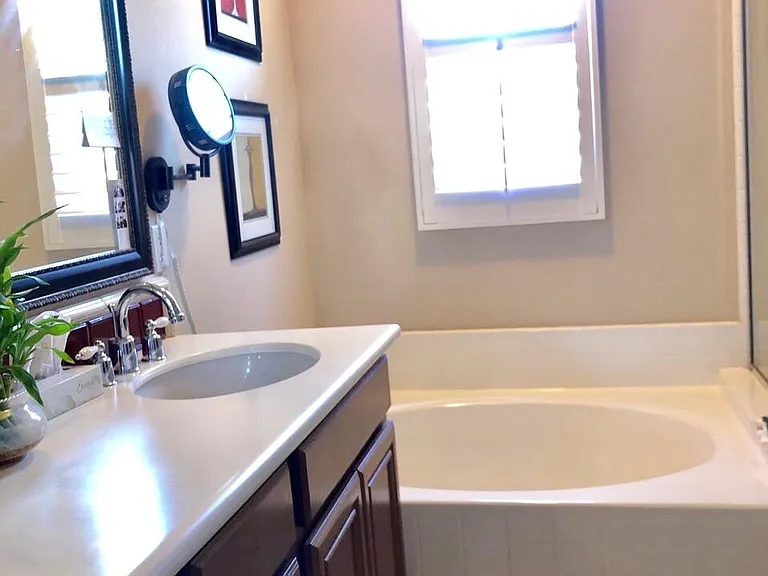 15995 Begonia Ave — Photo 3