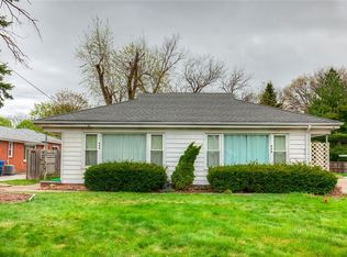 944/946 SW 42nd St, Des Moines, IA 50312